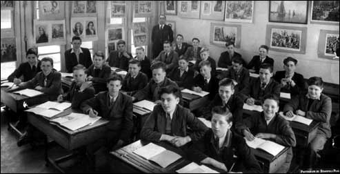 PHOTO OF FORM 4N, 1952