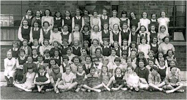 Winton Brindley House 1939, Girls
